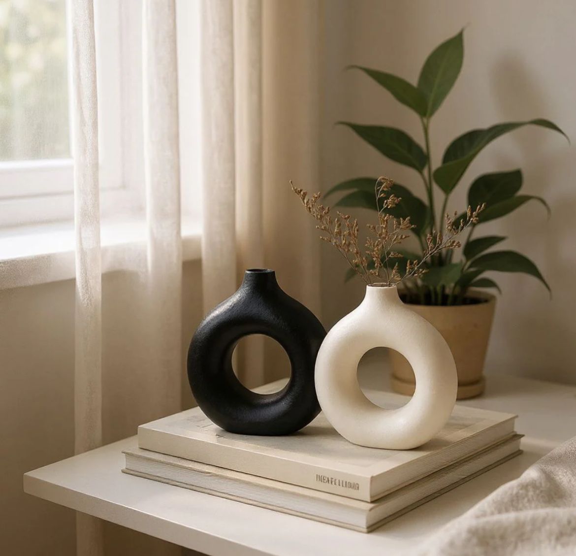 Donut Long Vase